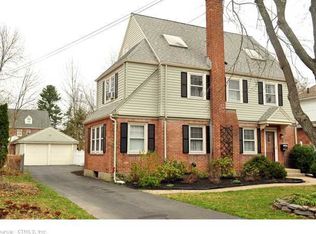 28 Pelham Rd, West Hartford, CT 06107