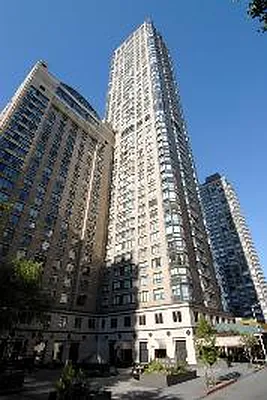 Sold by Corcoran | media 14