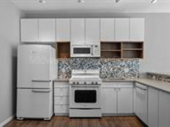5th image of 4100 Lindell Blvd APT 201