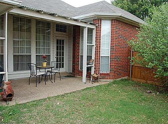 2nd image of 1440 Mayflower Ln