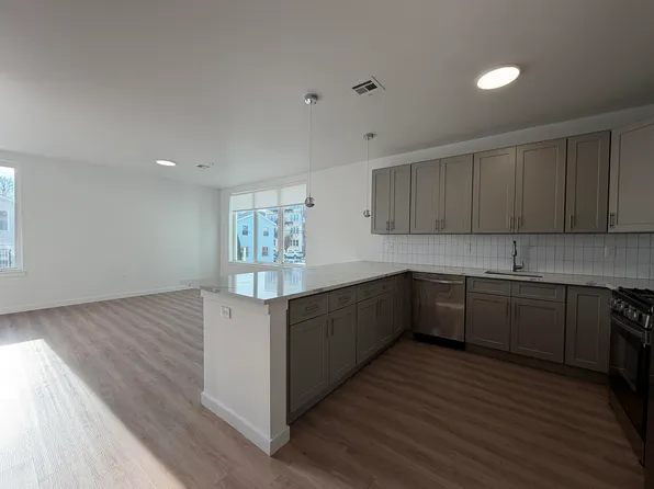 306 Bergen Avenue image 1 of 15