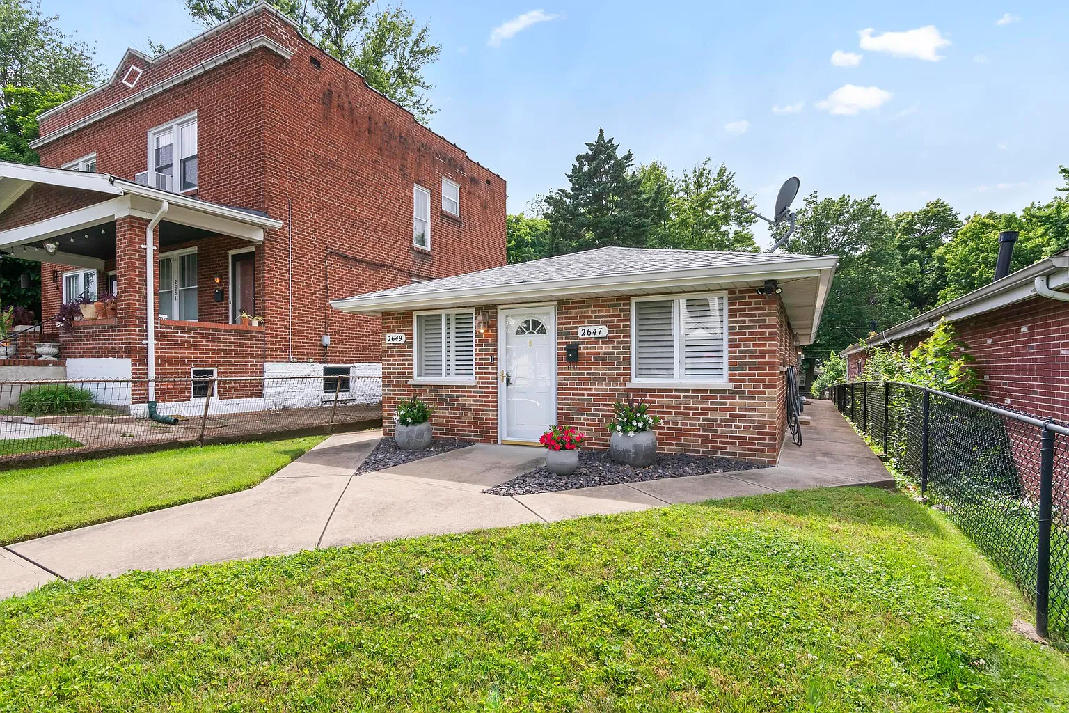 2647-2649 Dalton Ave photo 1
