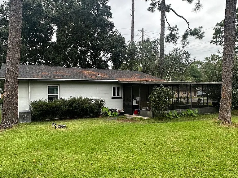 2120 Eliasberg St — Photo 17