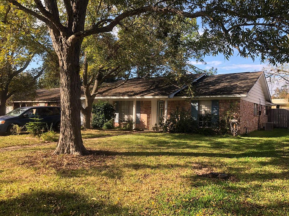 1st image of 1010 Shadow Cir