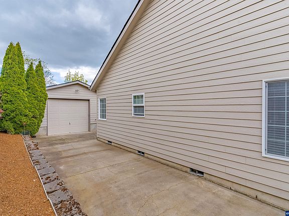 3rd image of 2231 Cobbler Ct NW