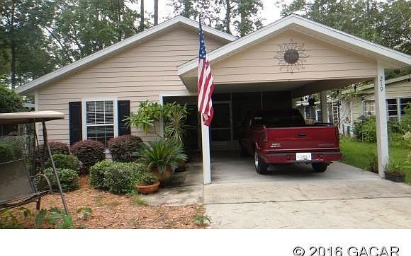 Nestled on quiet culdesac
