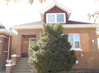 5307 W Nelson St, Chicago, IL 60641