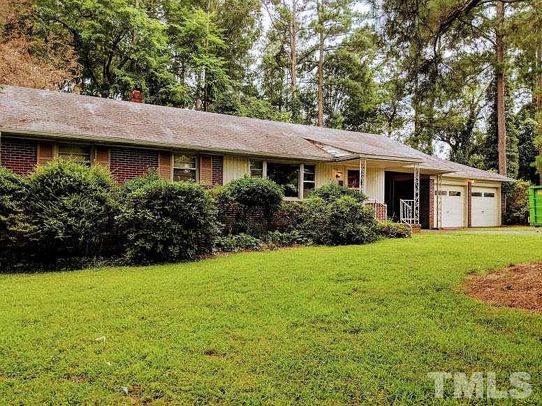 1st image of 411 Mecklenburg Dr