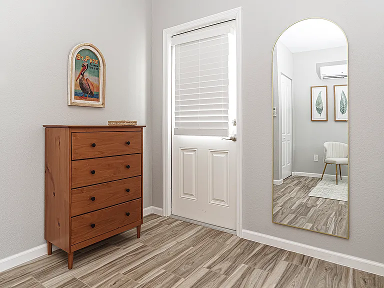 4200 Maple St NE — Photo 12