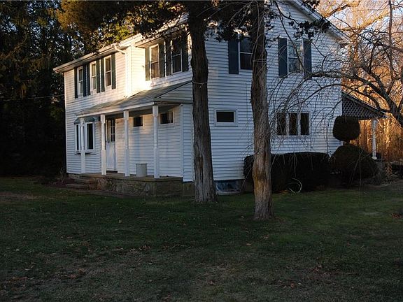 2nd image of 563 Allen Ave
