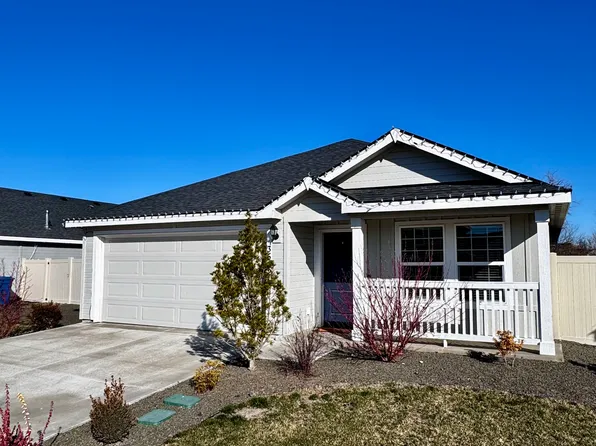 3502 E Mossy Oak Dr, Nampa, ID 83686