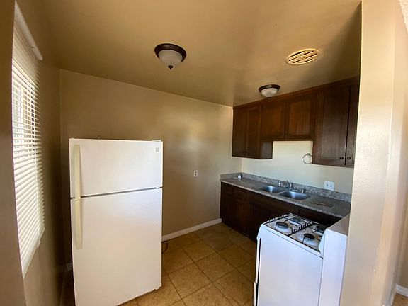 2nd image of 7948 Comstock Ave