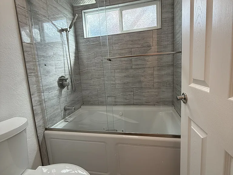 328 Flaming Oak Dr — Photo 11
