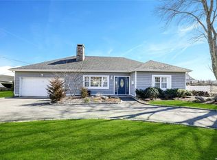 122 E Shore Dr, Massapequa, NY 11758