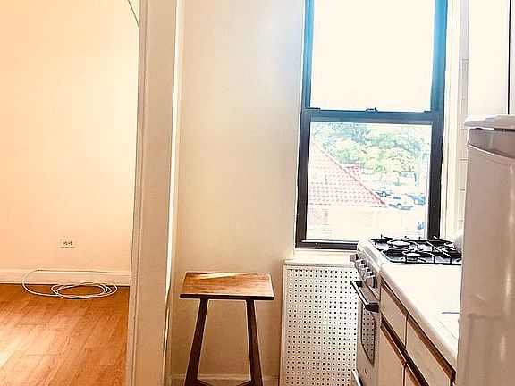 3rd image of 8901 Narrows Ave #4B