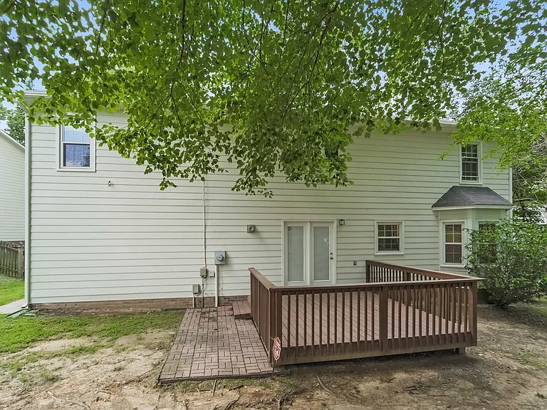 2305 Whispering Spring Dr — Photo 17