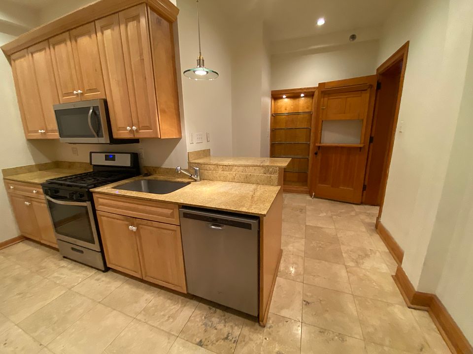 Kitchen entrance