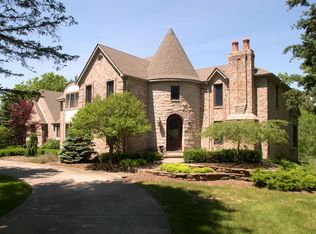 4556 Gallagher Rd, Rochester, MI 48306