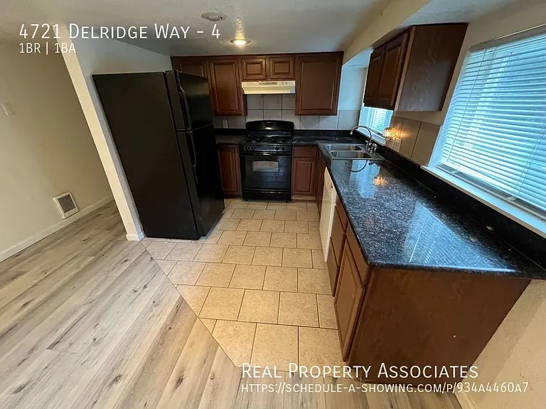 4721 Delridge Way SW #4 — Photo 4