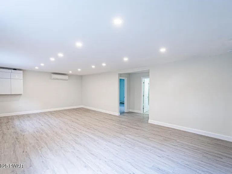 153 Hatton Rd — Photo 19