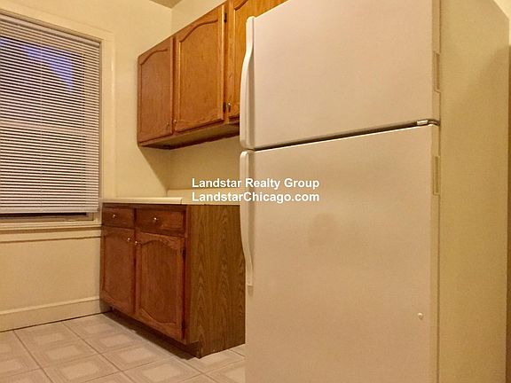 3rd image of 536 Hinman Ave APT 2S