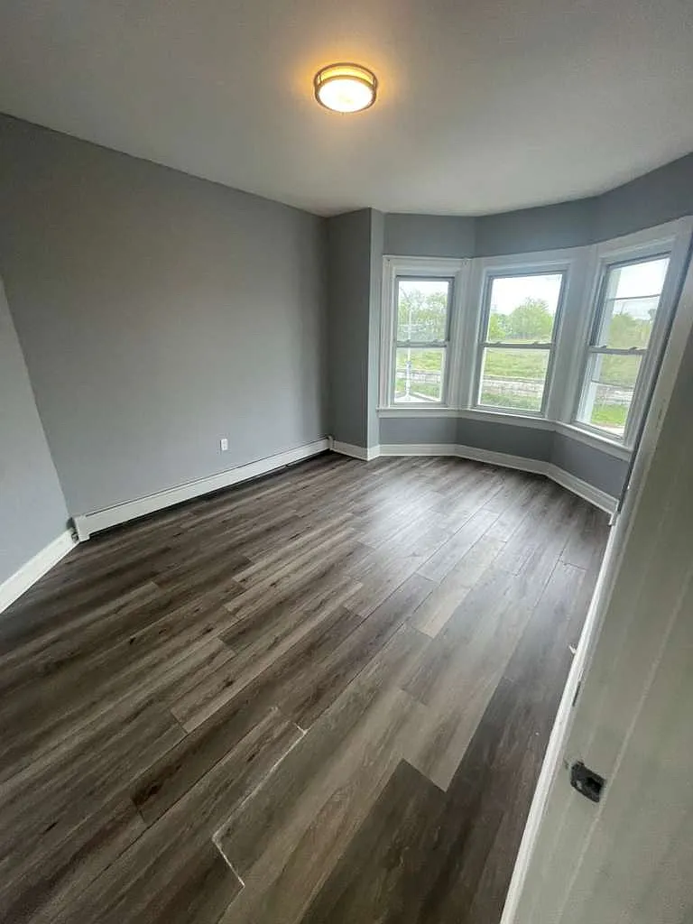 Building Photo - 553 S Orange Ave #2