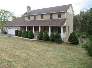 188 Lamplighter Dr, Lewisburg, WV 24901