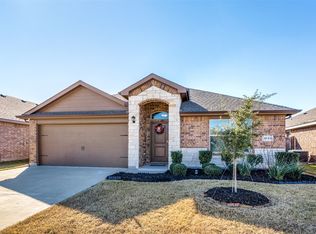 9133 High Stirrup Ln, Fort Worth, TX 76131