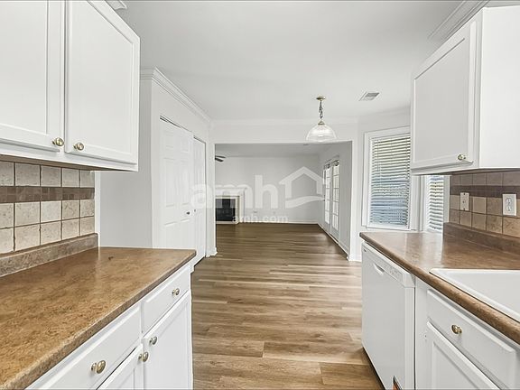 4th image of 101 Bonnie Woods Dr