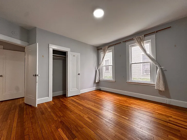 155 Foster St — Photo 9