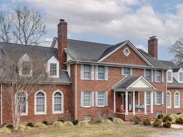 3471 Bellevue Rd, Forest, VA 24551