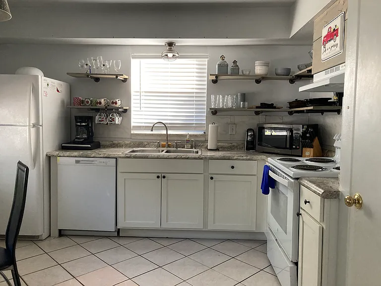 522 Camino Ct — Photo 7