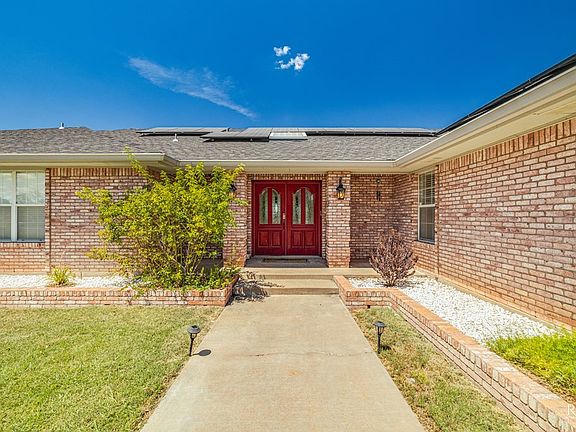 3rd image of 5501 Meadow Dr