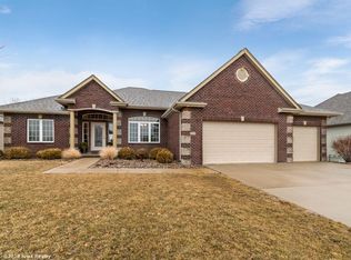 330 NE 28th St, Ankeny, IA 50021