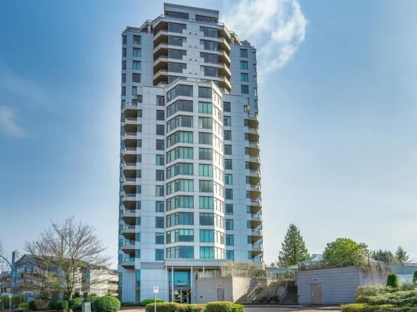 13880 101st Ave #906, Surrey, BC V3T 5T1