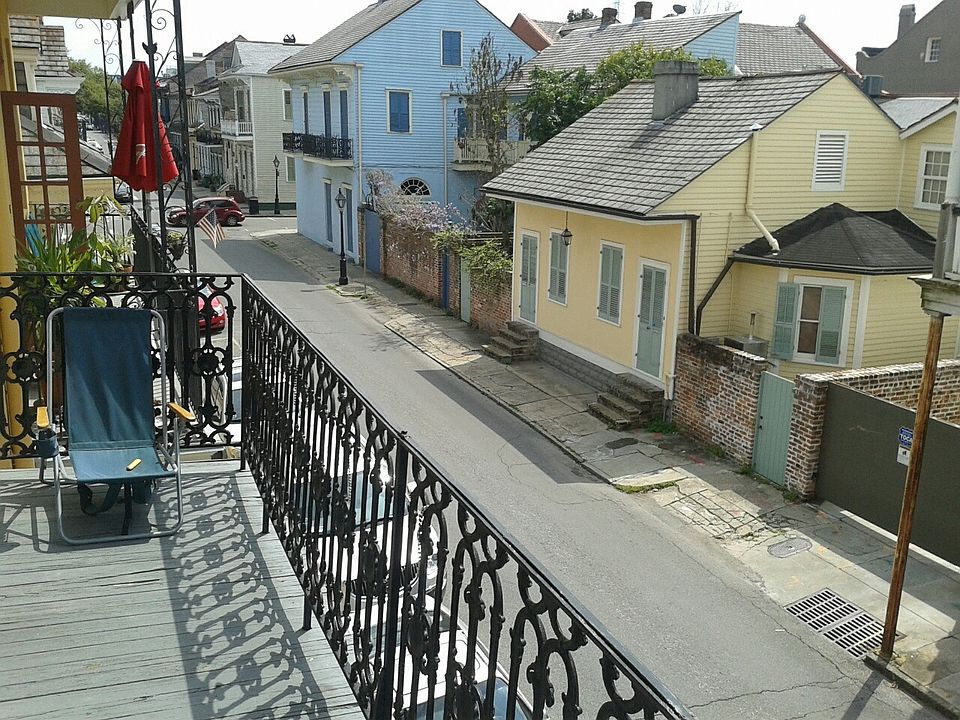 1st image of 821 Barracks St APT 3