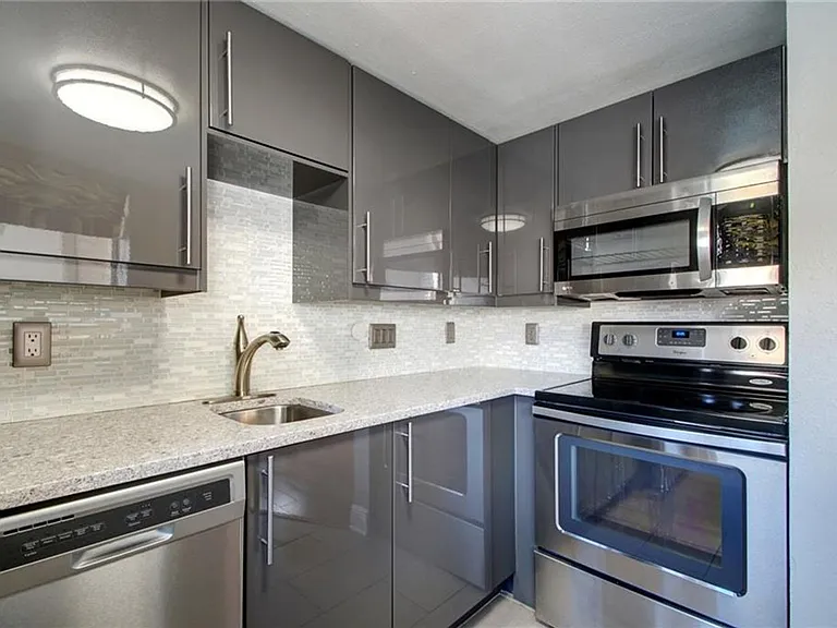2500 Burleson Rd #319 — Photo 2