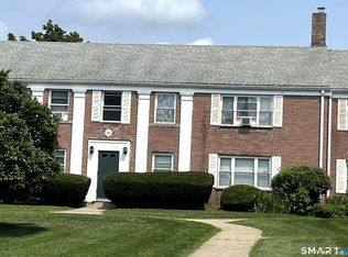 34 Standish Rd APT 4, Stamford, CT 06902