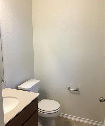 3rd image of 7914 Arezzo Dr