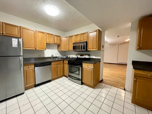 89 Sheridan St, Jamaica Plain, MA