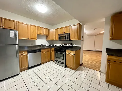 89 Sheridan St #1A Photo 1