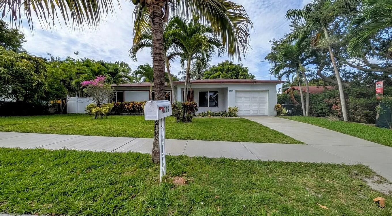 3 bed, 2.0 bath, 1014 sqft, $3,150 — Photo 1