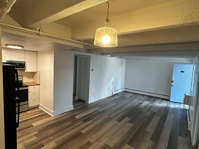 SloHi 1516 Perry Street — Photo 6