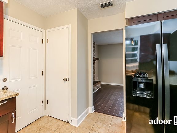 3rd image of 1741 Laura Ann Ln