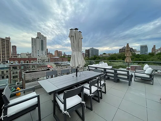 Rented by Keller Williams NYC | media 13