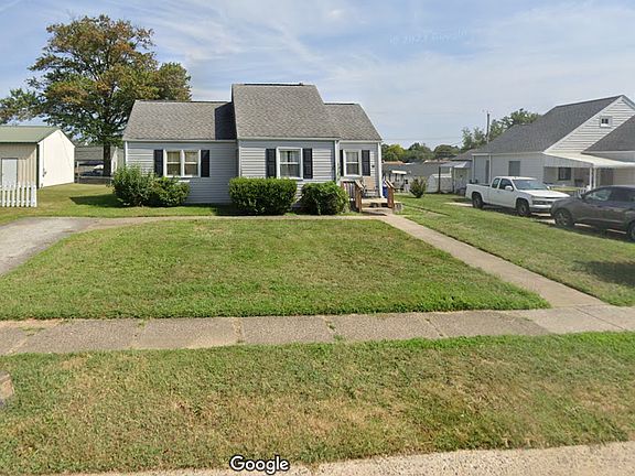 3rd image of 78 University Ave