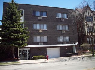 4434 N Oakland Ave APT 302, Shorewood, WI 53211