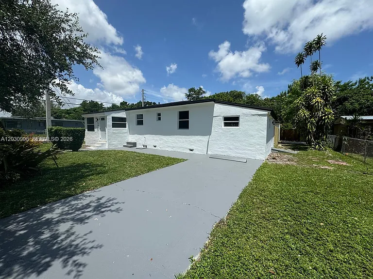 5801 NW 11th Ave #A — Photo 4
