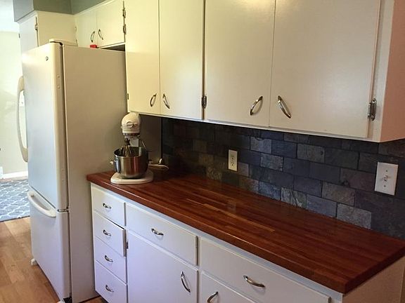 5th image of 277 Dartmouth Ave