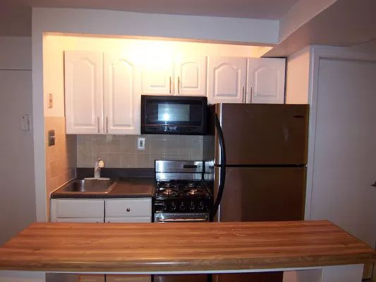 4th image of 455 W 47th St #Ggf